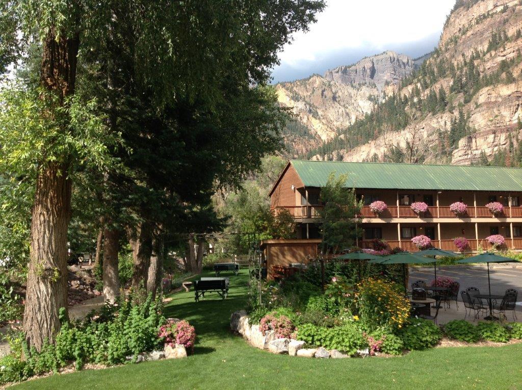 Rivers Edge Motel Lodge & Resort Урей Екстер'єр фото