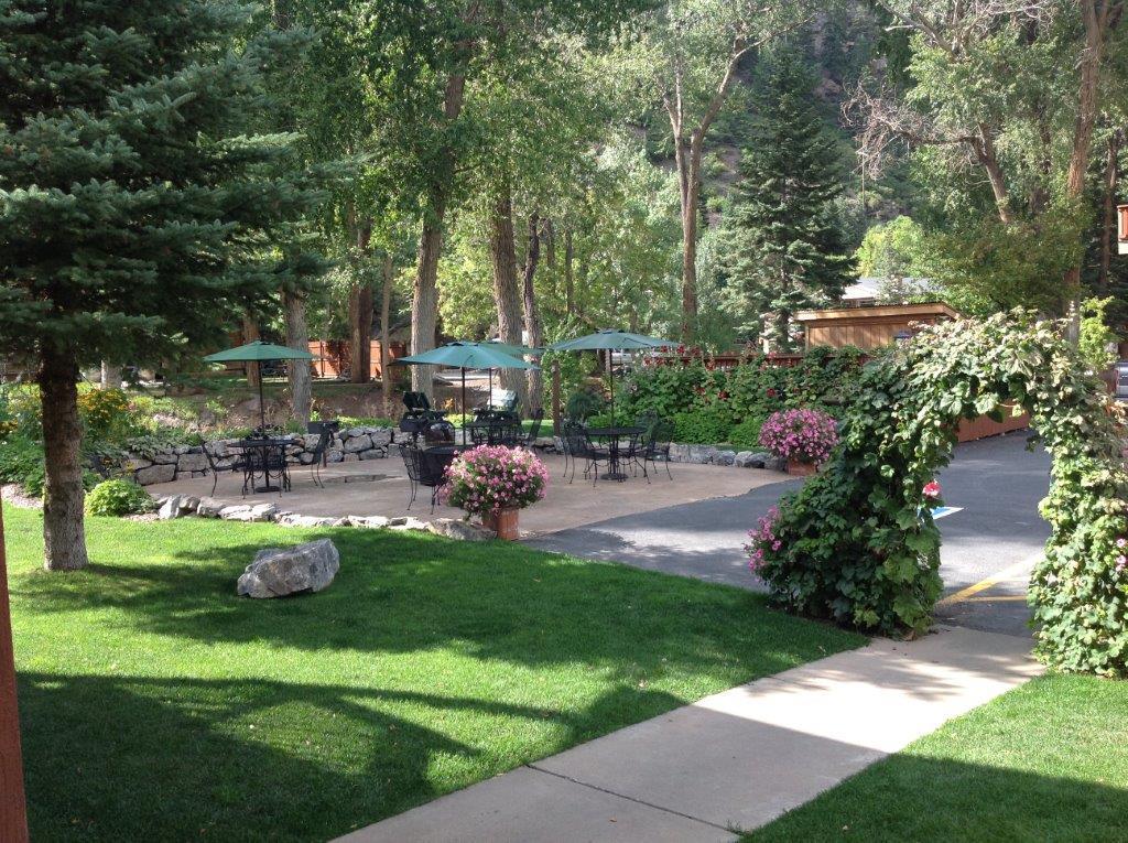 Rivers Edge Motel Lodge & Resort Урей Екстер'єр фото